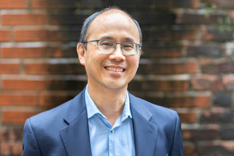 Dr. Stephen Hwang